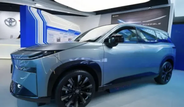 تویوتا bZ3X با قیمت ۲۹۵۰۰ دلار در هنگ‌کنگ عرضه شد